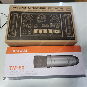 팝니다) 오디오인터페이스+컨덴서마이크 타스캠(TASCAM) 세트로 일괄 1회사용 신동급. 서울