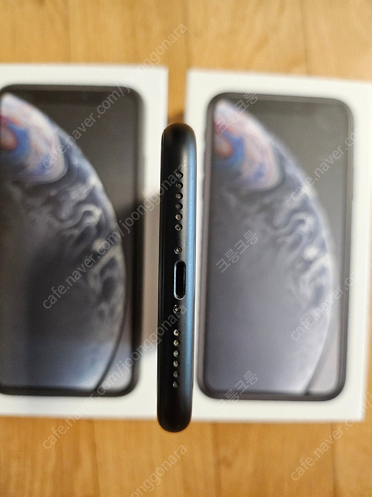 아이폰 XR 128GB A+급 블랙 풀박스 팝니다 24만원--6
