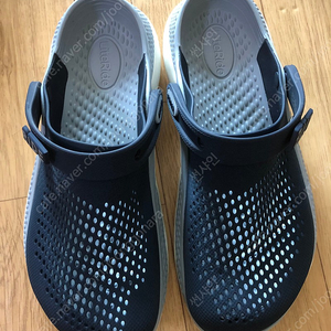크록스 라이트라이드 클로그