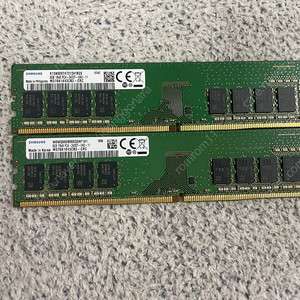 삼성 DDR4 8G 2400t 2개