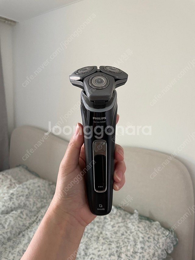 필립스 SkinIQ 9000 시리즈 면도기(새 상품)--1