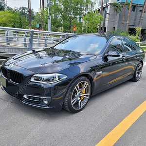 BMW f10 n20 528i 19인치 휠 타이어 및 전륜6p 브레이크 세트 순정 대품 교환