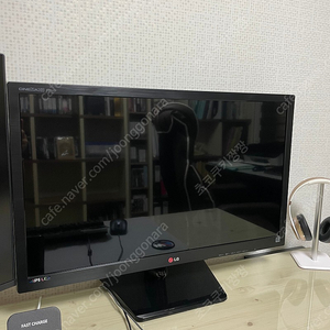 LG 27인치 모니터 (D2743) 팝니다.