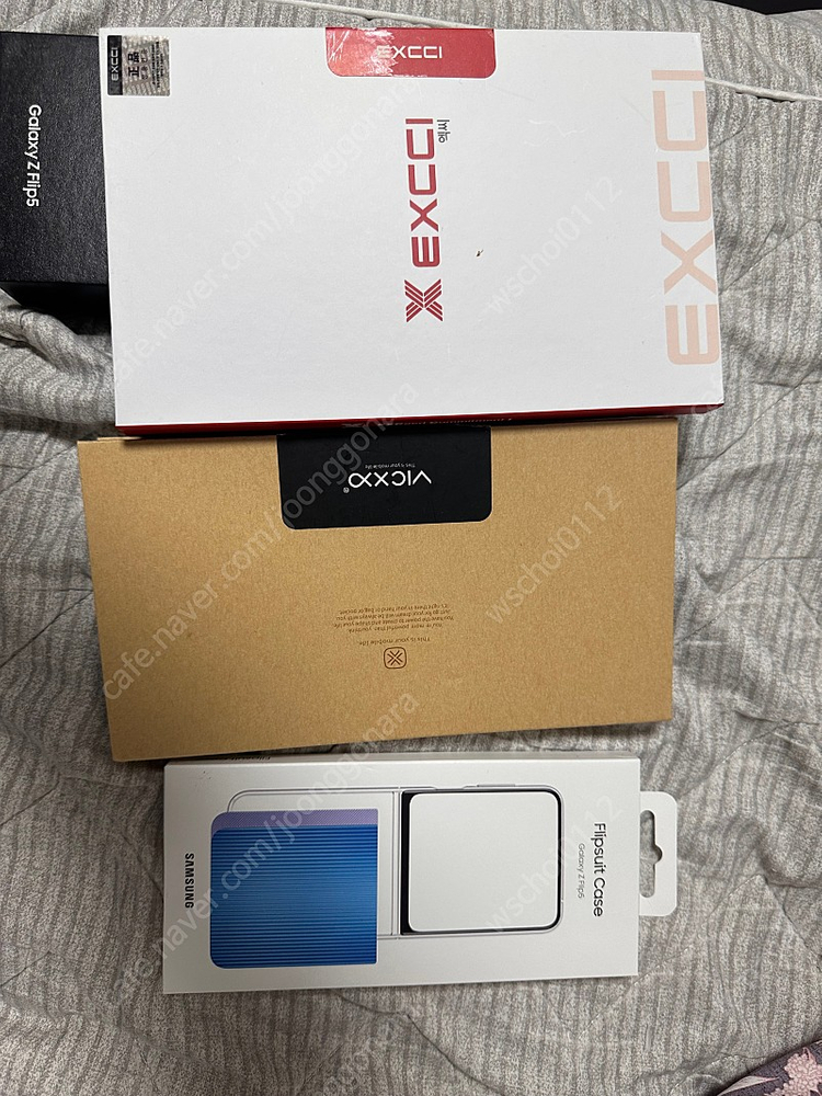 플립5 512g 크림 삼케플 1년 사전예약제품 판매합니다(자급제) 확정기변 3사 및 알뜰폰 사용가능 ﻿--2