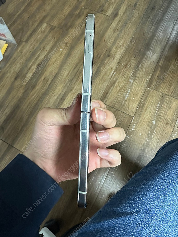 플립5 512g 크림 삼케플 1년 사전예약제품 판매합니다(자급제) 확정기변 3사 및 알뜰폰 사용가능 ﻿--7