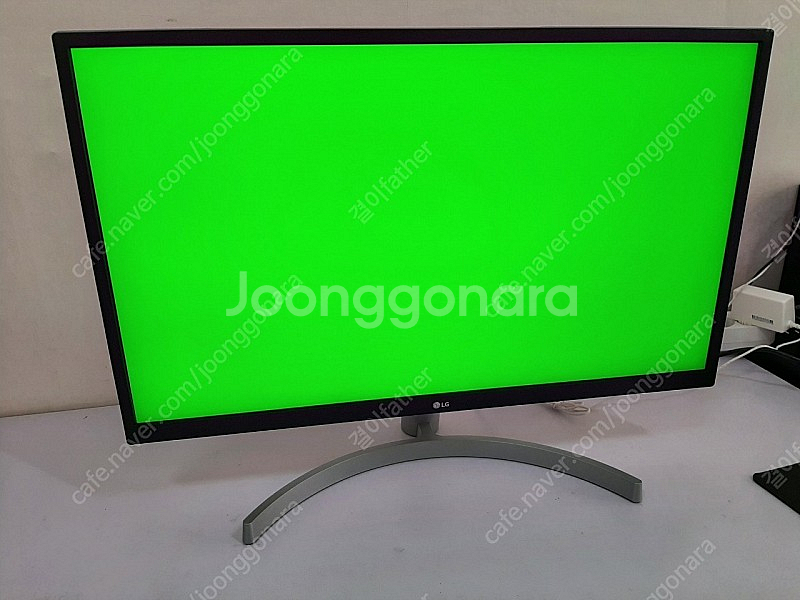 LG 27인치 UHD 4k 모니터--3