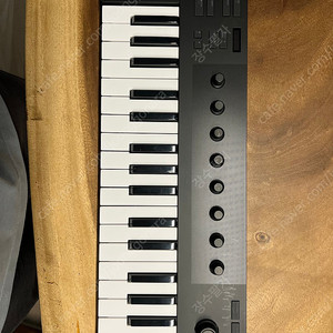 Komplete kontrol m32 팔아요