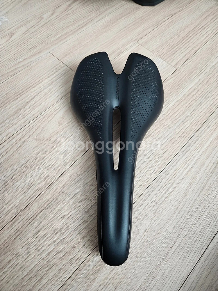 에스웍 투페 카본 안장--0