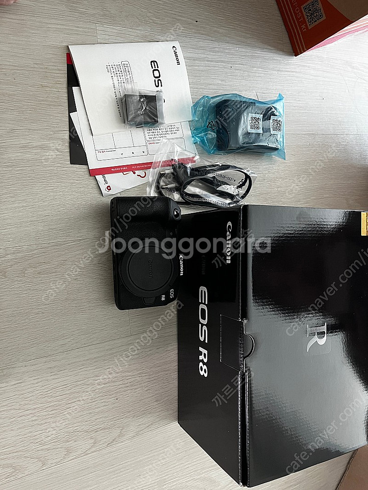 캐논 EOS R8 바디 팝니다--0