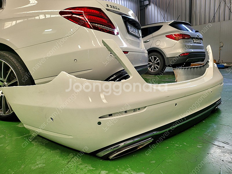 벤츠 W213 E클래스 전기형 뒷범퍼 판매 (대구직거래 및 택배가능)--1