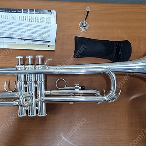 야마하 트럼펫 YTTR 2330S 판매합니다.