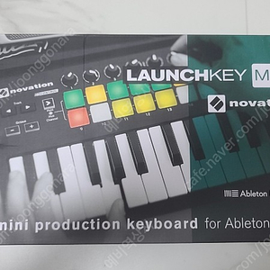 노베이션 런치키 미니 MK2 신품급 판매합니다 NOVATION LAUNCHKEY MINI MK2