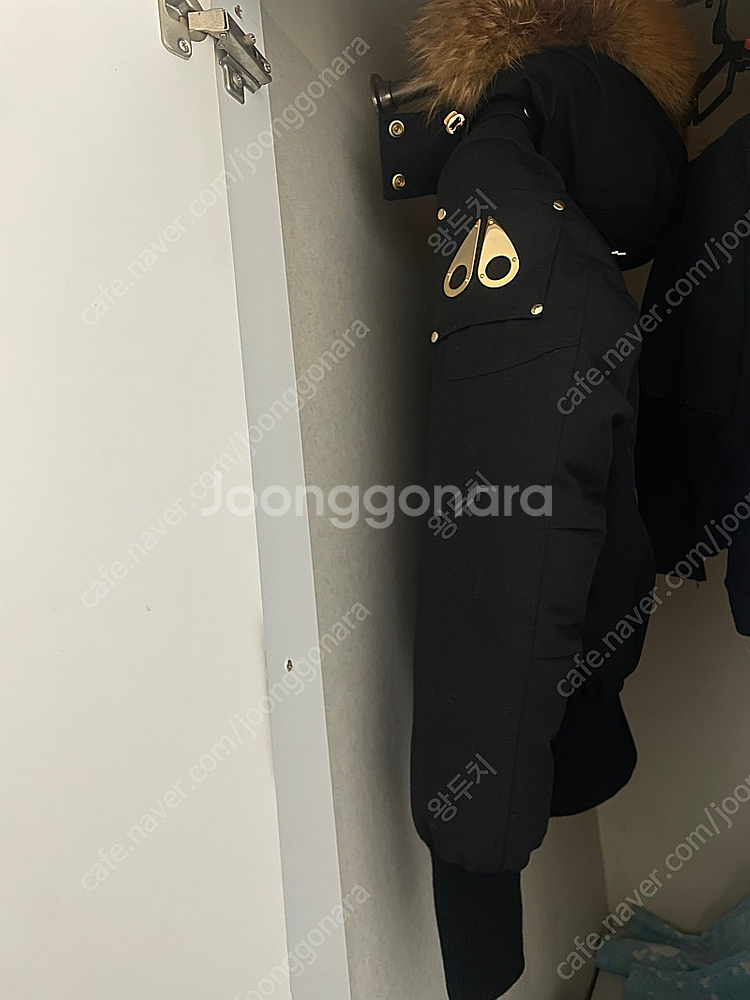 [SS급] 무스너클 금장 패딩 95 S 사이즈--1