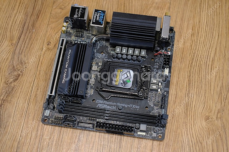 ASRock Z390 Phantom Gaming-ITX...--0