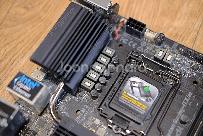 ASRock Z390 Phantom Gaming-ITX...--3