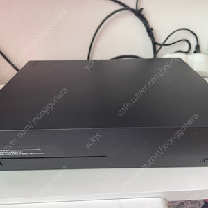 XBOX ONE X 1TB 풀박(무선충전독 포함)