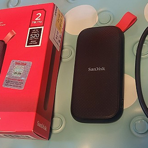 샌디스크 Sandisk Portable SSD e30 2TB 택포 85000원에 팝니다.