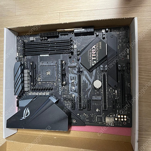 [판매] ASUS ROG strix B450-f gaming II 메인보드