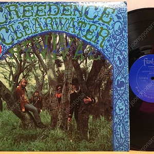 LP ; creedence clearwater revival 데뷔 음반 CCR 1집 susie Q 오리지날 롱 버전 수록 rock