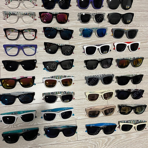 SNRD선글라스 에스엔알디 선글라스 미러선글라스 미러렌즈 패션선글라스 편광선글라스 새상품 판매 합니다.