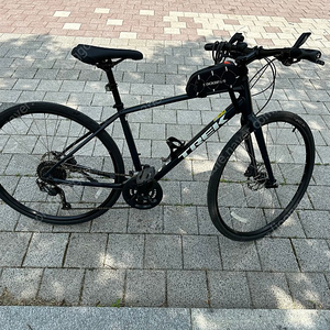 트렉 2022 FX2 하이브리드 자전거 M사이즈