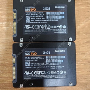 ​860,870 EVO SSD 250G 2개 일괄판매합니다.​