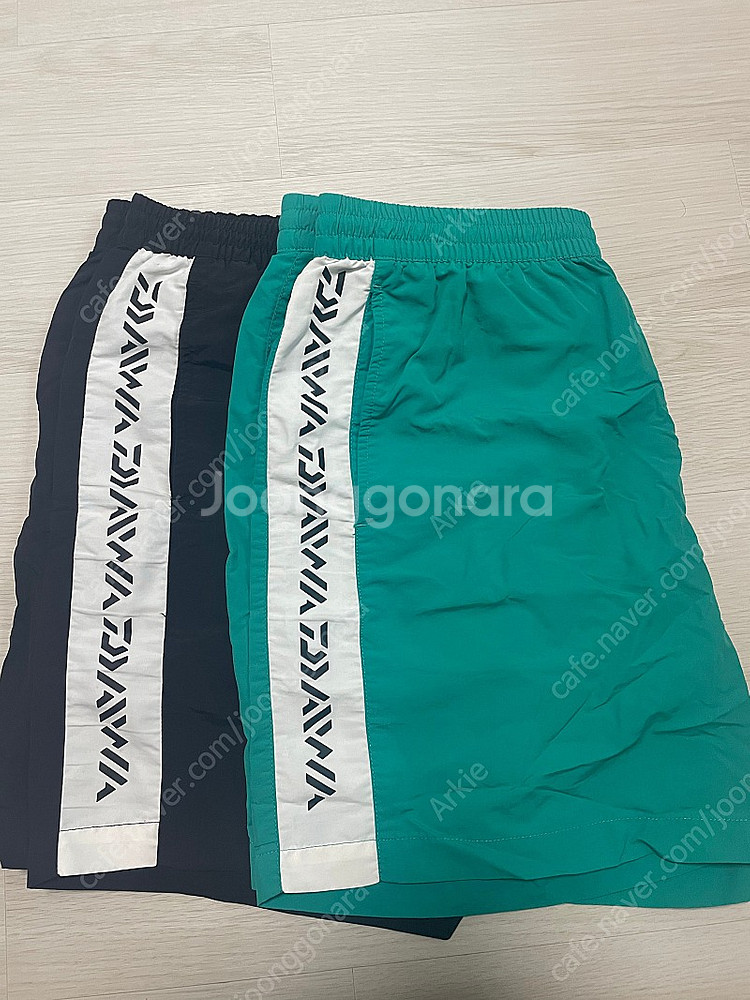 휠라 다이와 콜라보 반바지 판매 합니다.--0