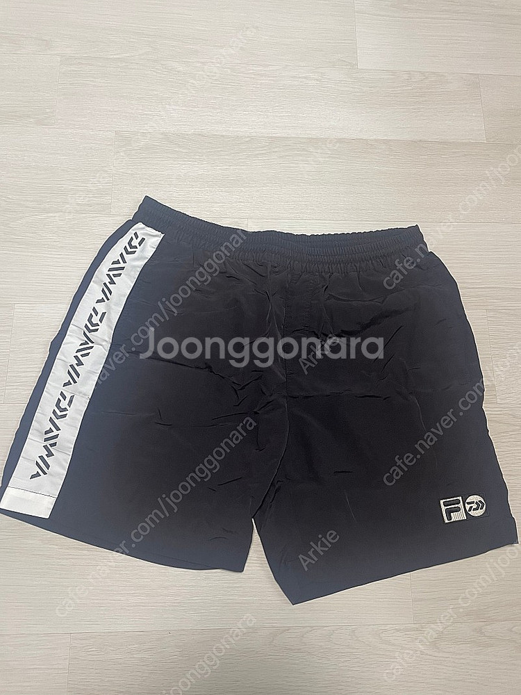 휠라 다이와 콜라보 반바지 판매 합니다.--2