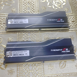 G SKILL DDR5 6000 CL30 TRIDENT Z5 NEO RGB 32G(16Gx2) 팝니다~