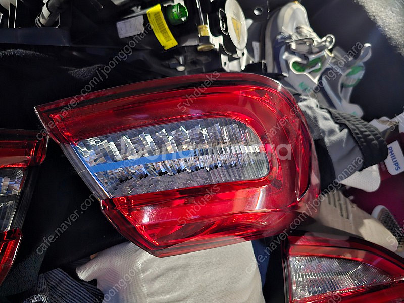 콰트로포르테 후미등 세트 팝니다 16년식 최저가--1