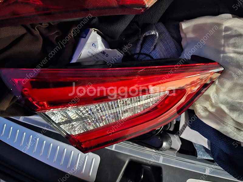 콰트로포르테 후미등 세트 팝니다 16년식 최저가--4