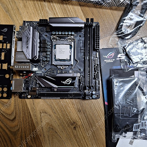 I7 7700+ z270i strix + 16G 판매합니다