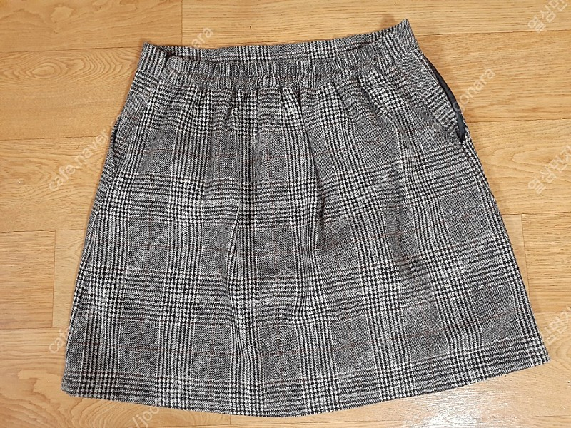 치마 예쁜니다 요즘 많이 입어요 5000원 이미지