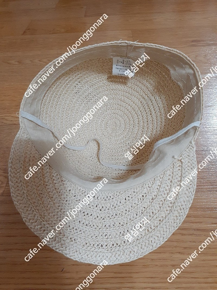 모자 남여공녀 예쁜니다( 사이즈6.12개월 )요즘 많이 써요 2000원--2