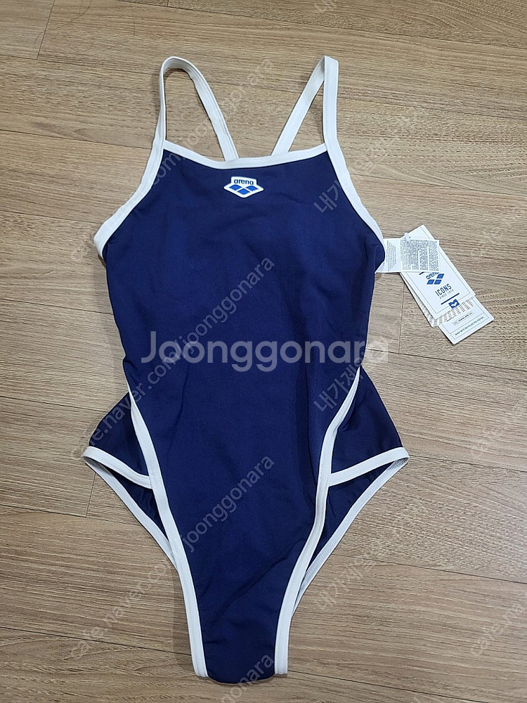 아레나 수영복--0