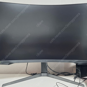 오디세이 G7 커브드 32인치 240Hz 1ms 게이밍 모니터 판매합니다.