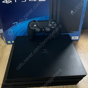 PS4 PRO 플스4프로 7218 블랙 1TB 풀박 팝니다.