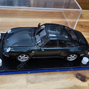 AUTOart Porsche carrera 993 1:18 검정 펄 팝니다