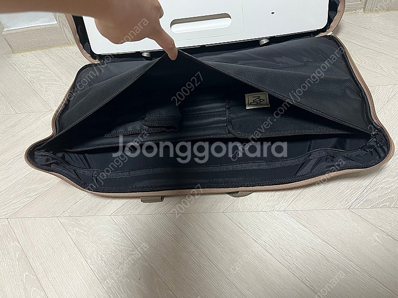 LG 룸앤TV 2세대 우드색상 팝니다. 27TQ600S...--2