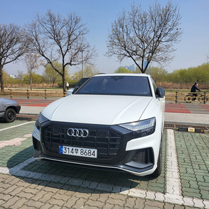 [승계지원금 1,500만 원 / 선납금 없음] 아우디 Q8 55TFSI 22년식 11,000km