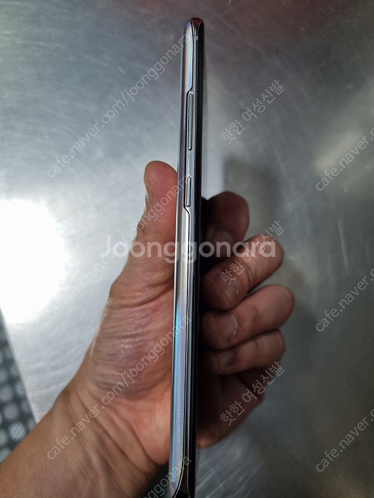 갤럭시 s10 5g 256 잔기스 잇어요--3