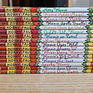 Winnie the Witch 위니더위치 챕터북 Collection 16 Books Boxed Set 새책