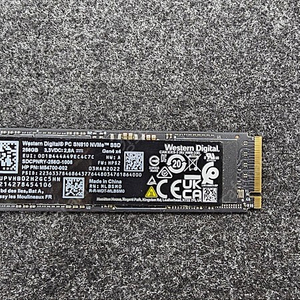 WD SN810 256GB M.2 NVME SSD 벌크제품 팝니다.