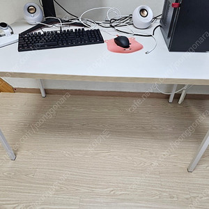데스커 컴퓨터책상 1200 700 판매합니다.
