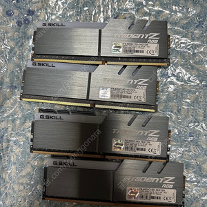 G.Skill DDR4-32000 Cl15 8GB*4 풀뱅크램 팝니다.