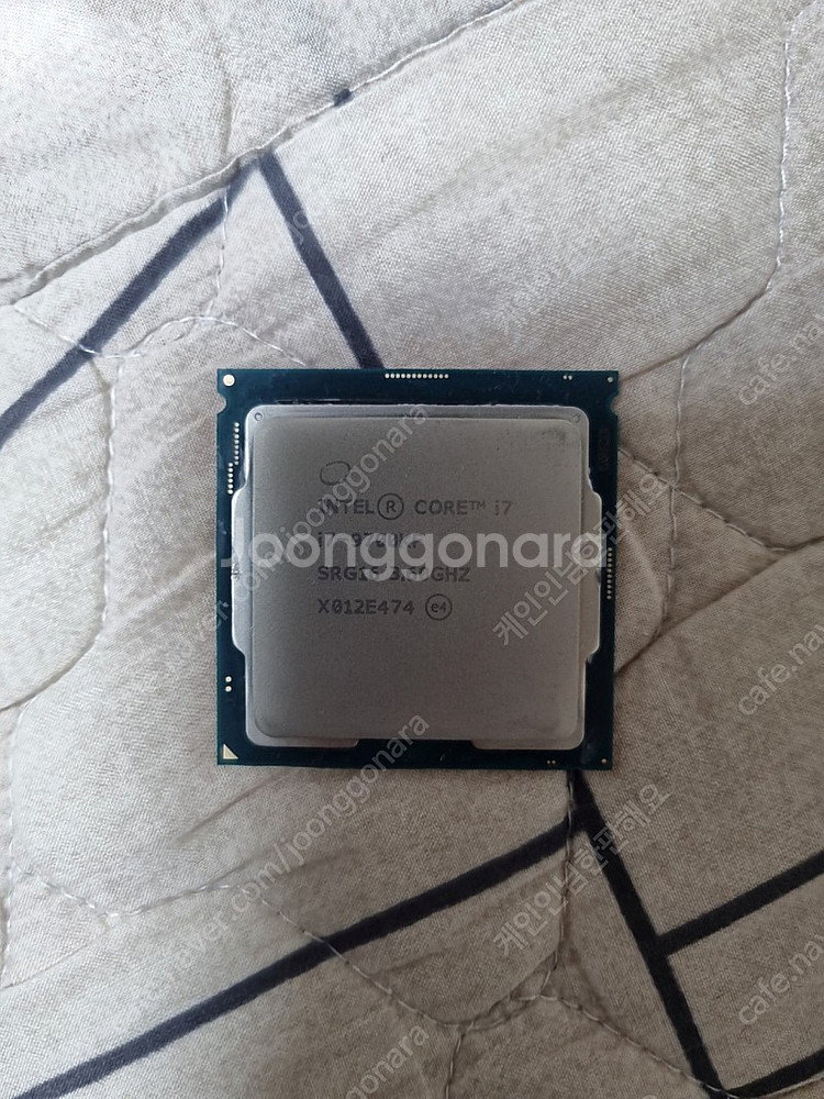 i7 9700kf--0