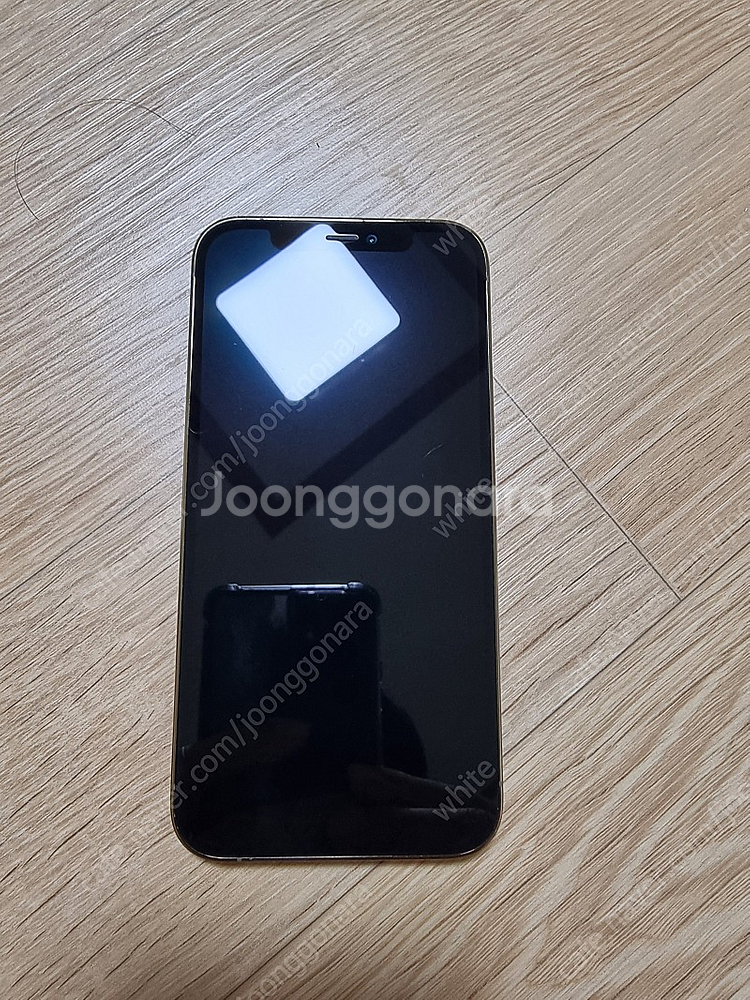 아이폰12프로 골드 판매합니다--0