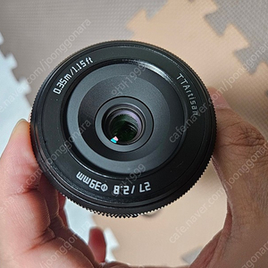 티티아티산 후지X 마운트 AF 27mm F2.8 블랙 팝니다.