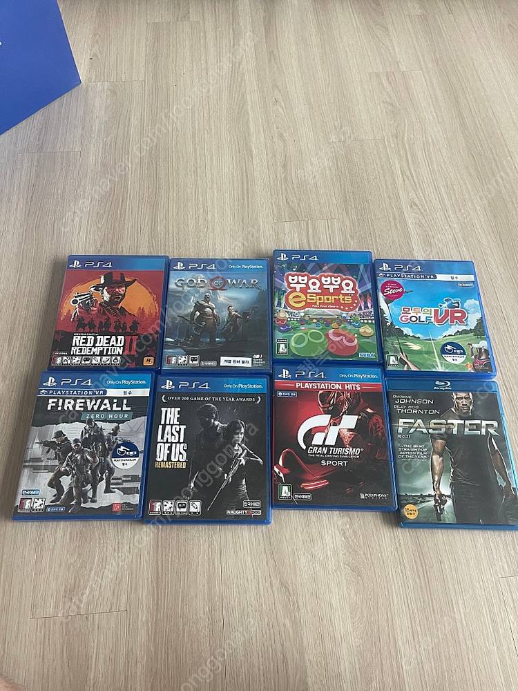 PS4 플스4 프로 1테라, vr세트,슈팅컨트롤 등 모든구성품 판매합니다 이미지