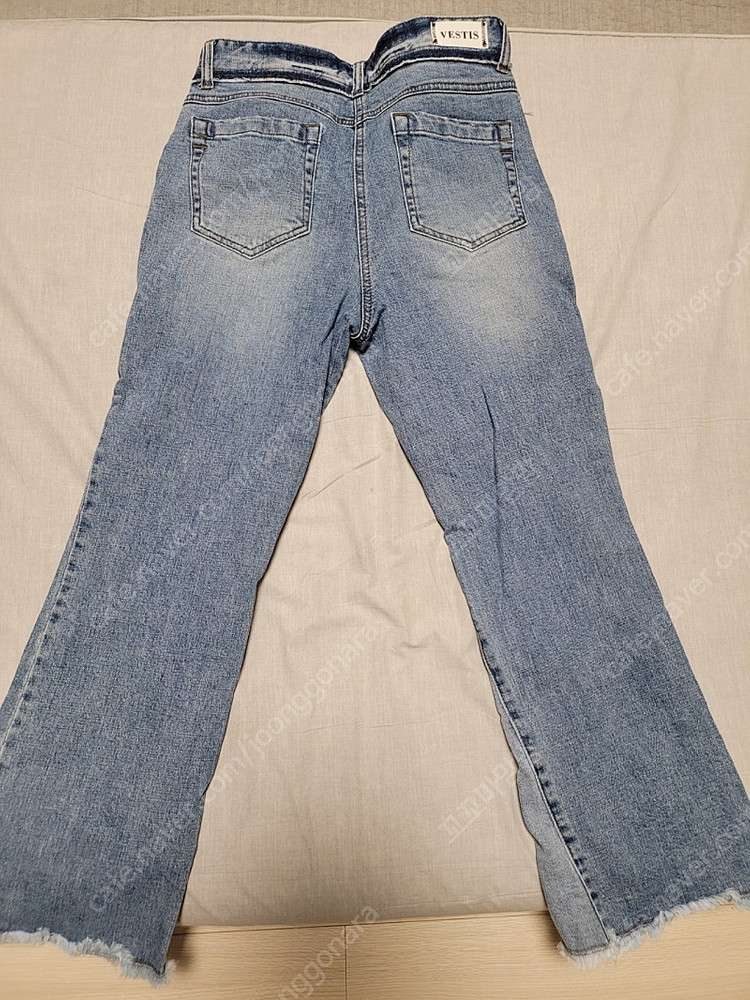 지컷 청바지 부츠컷 이미지